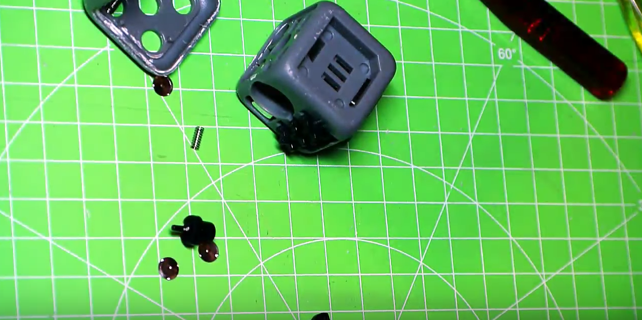 Что внутри Fidget Cube: оригинал или подделка - 15