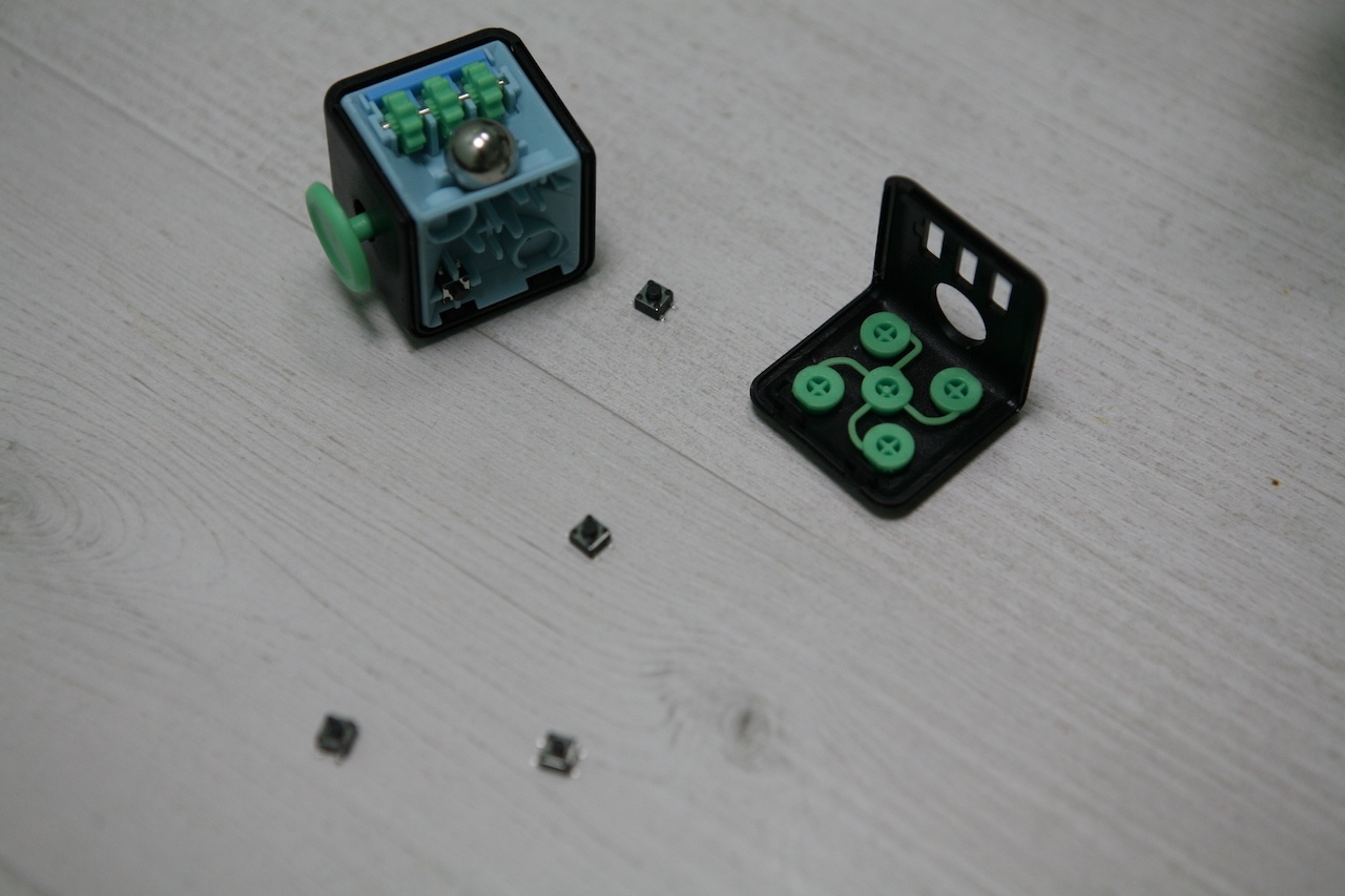 Что внутри Fidget Cube: оригинал или подделка - 35