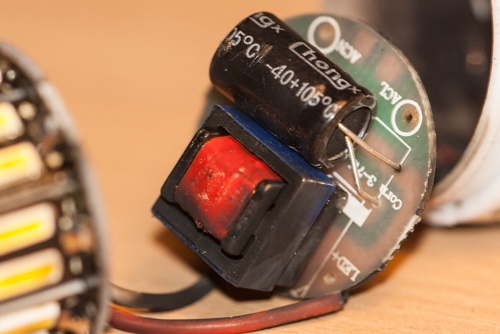 Короткая жизнь и эффектная смерть бюджетной светодиодной лампы - 9 image