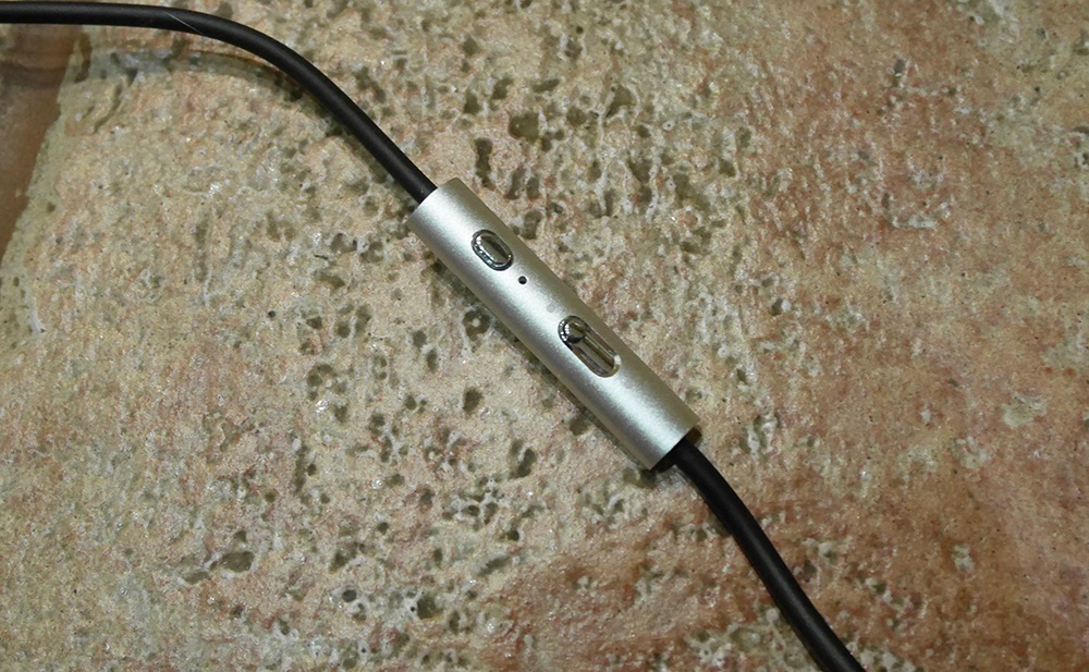 Bluedio Vinyl Premium: крутые хайтек-наушники в изящной ретро-шкуре и с «плавающими» чашками - 24 Bluedio Vinyl Premium: крутые хайтек-наушники в изящной ретро-шкуре и с «плавающими» чашками - 24