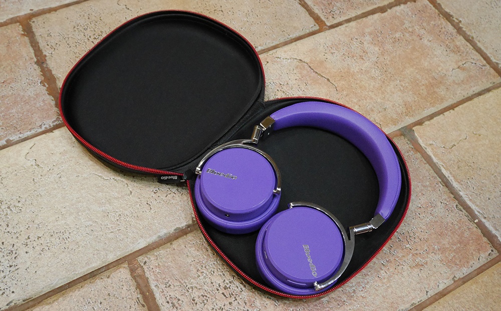 Bluedio Vinyl Premium: крутые хайтек-наушники в изящной ретро-шкуре и с «плавающими» чашками - 28 Bluedio Vinyl Premium: крутые хайтек-наушники в изящной ретро-шкуре и с «плавающими» чашками - 28