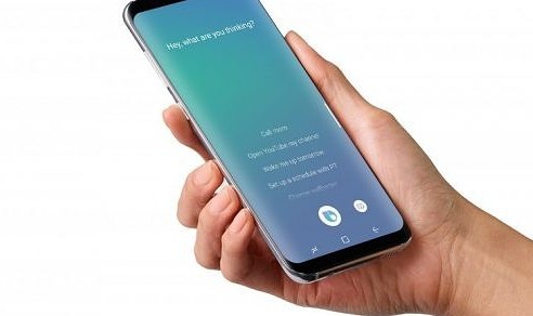 Аппаратную кнопку Bixby в смартфоне Samsung Galaxy S8 можно перепрограммировать