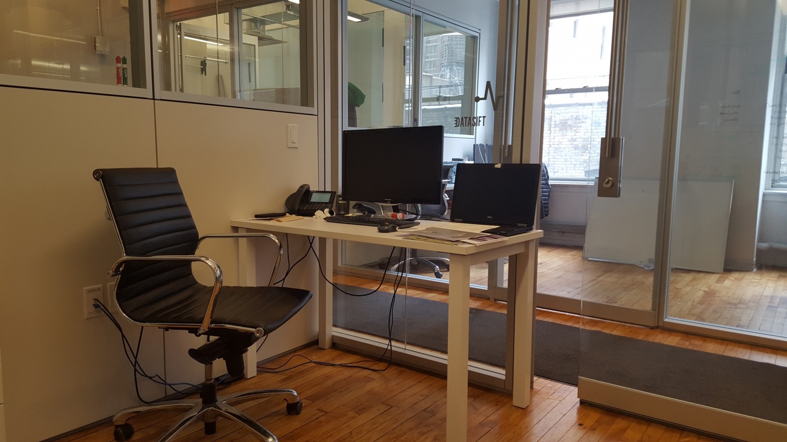 «Кандидаты требовали 2 месяца отпуска и посещение карнавала в Рио» — опыт SendPulse по выходу на зарубежные рынки - 2 2 (1)