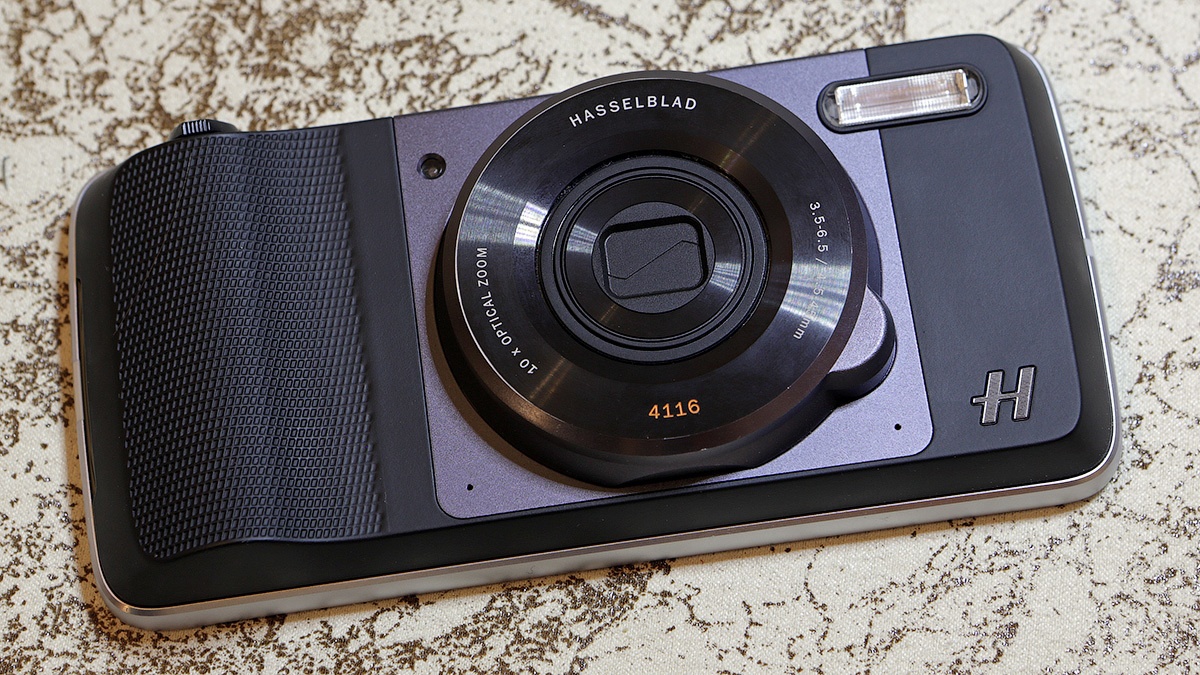 Moto mods: подробно обо всех четырех сменных модулях для смартфонов Moto Z и Z Play - 11 Moto mods: подробно обо всех четырех сменных модулях для смартфонов Moto Z и Z Play - 11