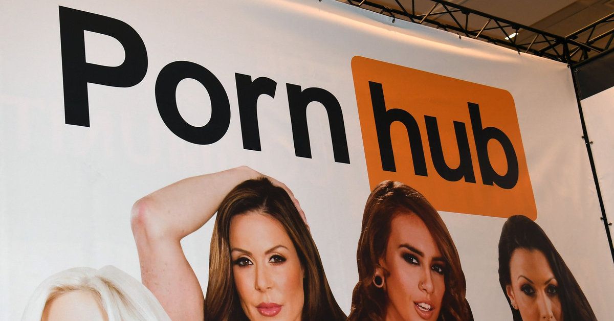 Неожиданный подарок: PornHub в России разблокировали в день рождения Рунета - 1