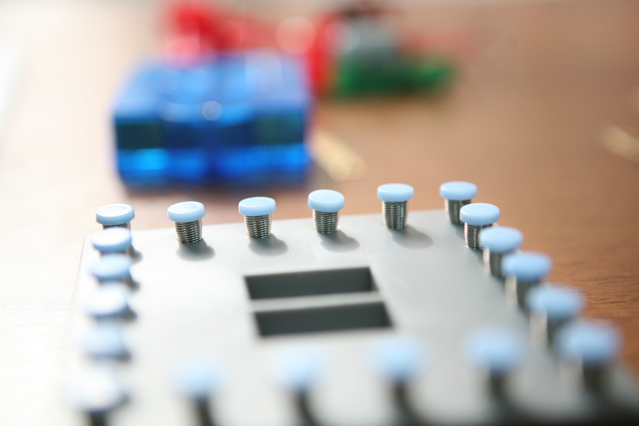 Набор «Мастерская электричества» для детей: коллекция из 22 забавных geek-фокусов - 7