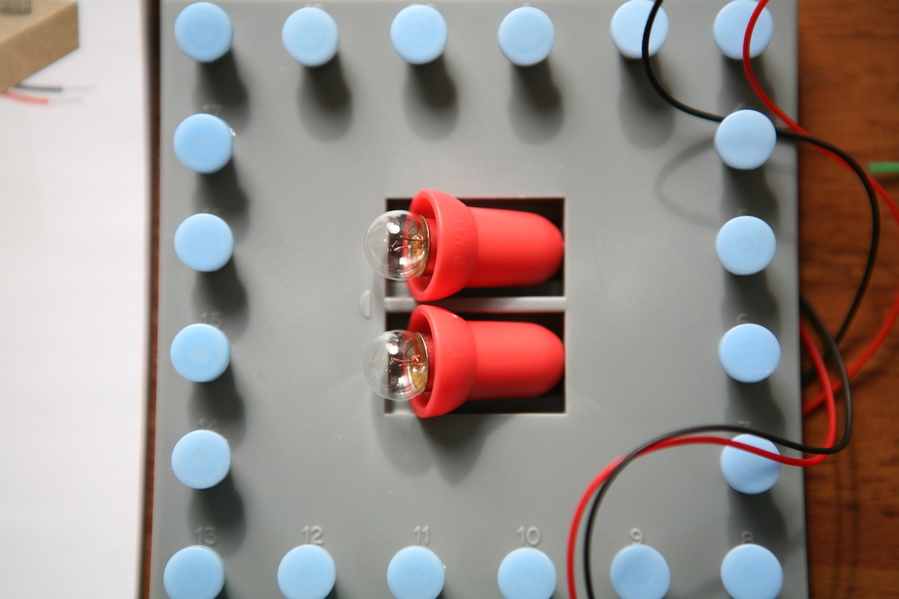 Набор «Мастерская электричества» для детей: коллекция из 22 забавных geek-фокусов - 9