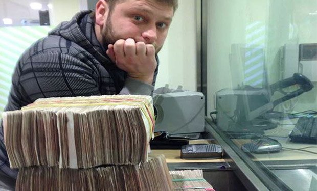 Российский кардер Роман Селезнёв, сын депутата, приговорён к 27 годам тюрьмы в США - 2 Российский кардер Роман Селезнёв, сын депутата, приговорён к 27 годам тюрьмы в США - 2