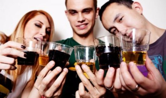 Алкоголь влияет на сердечную деятельность
