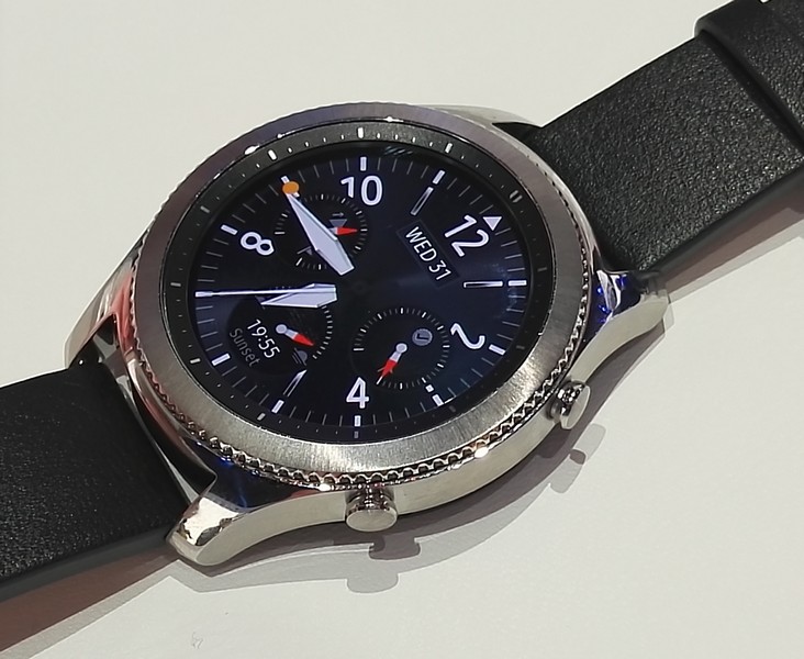 Умные часы Samsung Gear S3