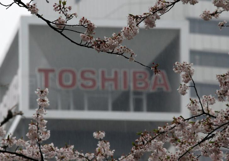 Компания Toshiba предостерегает Western Digital от вмешательства в продажу ее полупроводникового производства