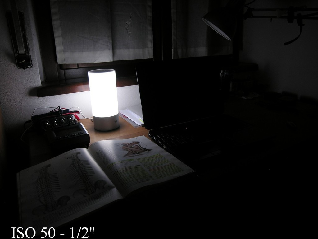 Xiaomi Mi Yeelight Bedside: обзор обзоров прикроватной лампы - 18