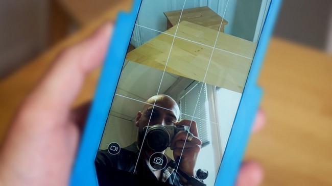 Смартфон Nokia 9 запечатлен на реальных фотографиях