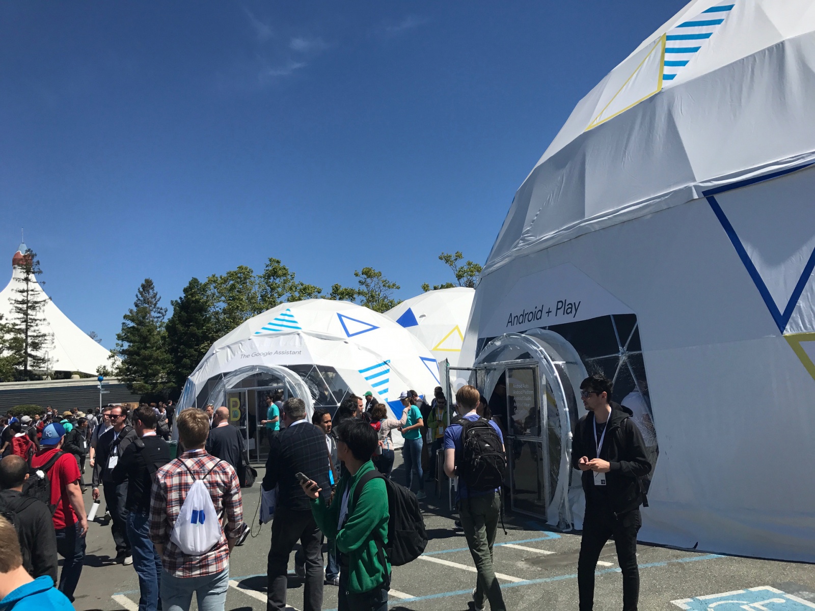 Экскурсия по площадке Google I-O - 13 Экскурсия по площадке Google I-O - 13