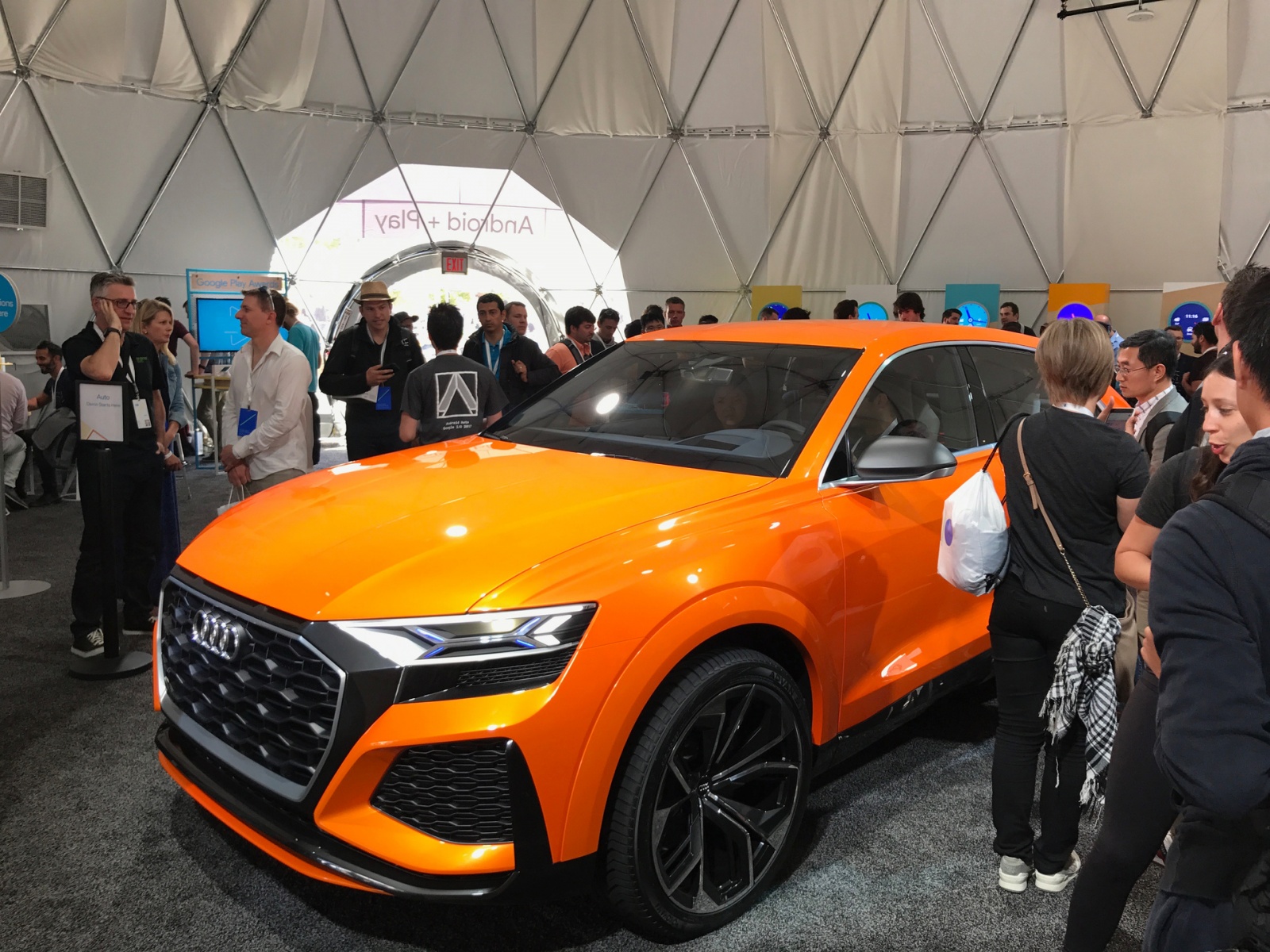 Экскурсия по площадке Google I-O - 14 Экскурсия по площадке Google I-O - 14