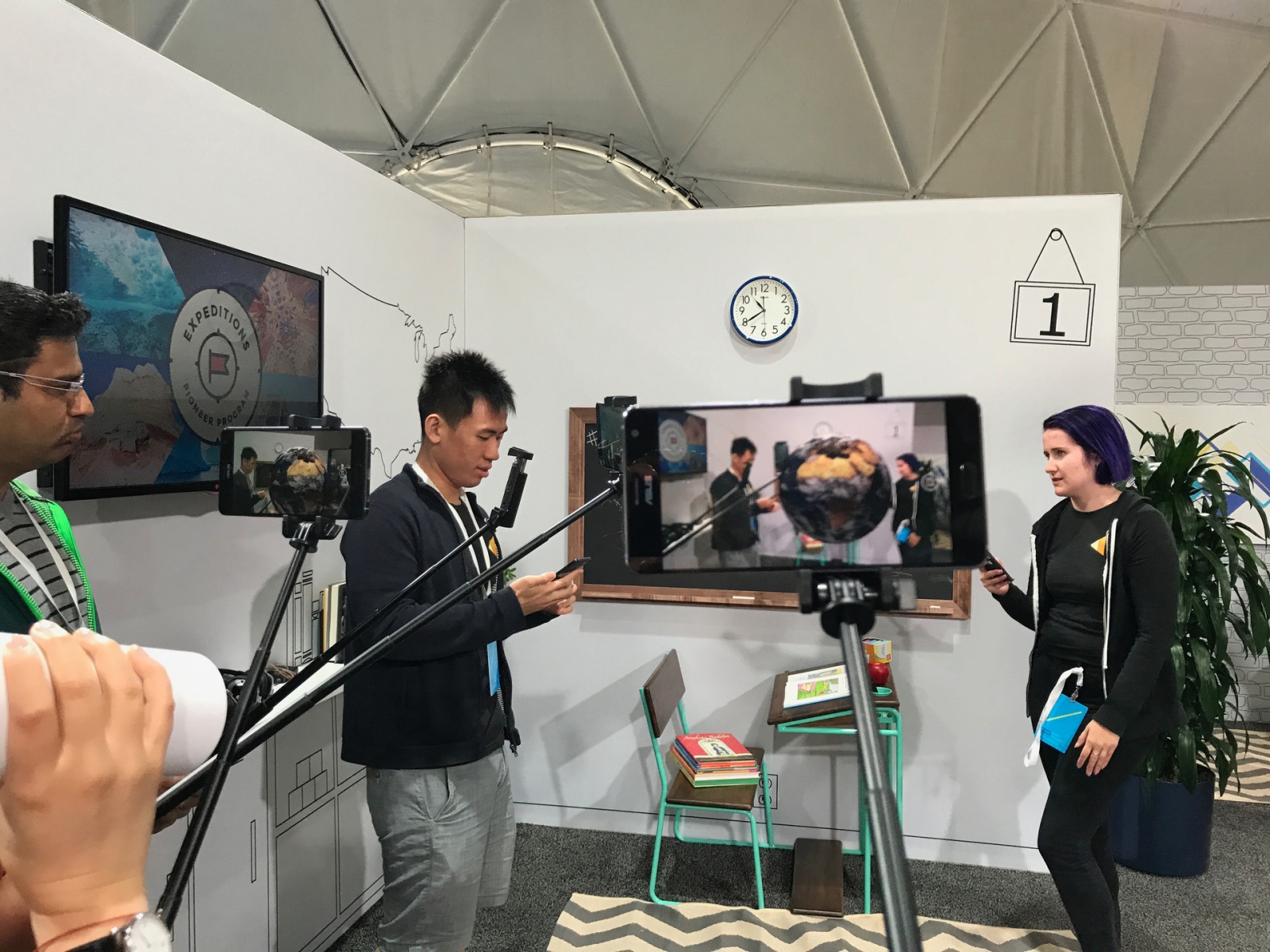 Экскурсия по площадке Google I-O - 15 Экскурсия по площадке Google I-O - 15