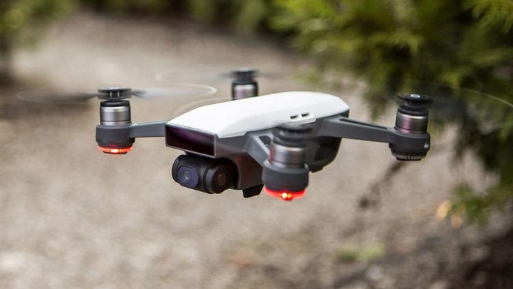 DJI представила дрон Spark