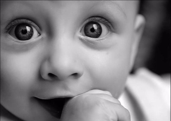 Ученые рассказали, почему у детей большие глаза, а у взрослых они меньше
