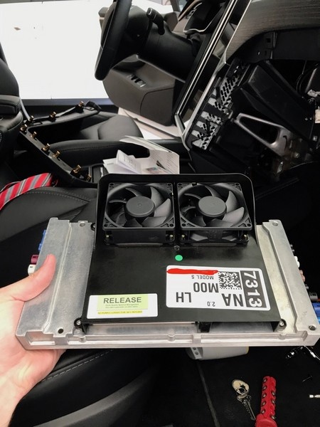 Tesla использует для своих авто ПК Nvidia Drive PX 2