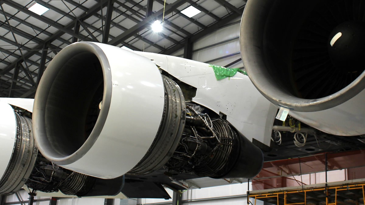 Пол Аллен впервые показал самолёт-носитель Stratolaunch для ускорения первых ступеней ракет - 8