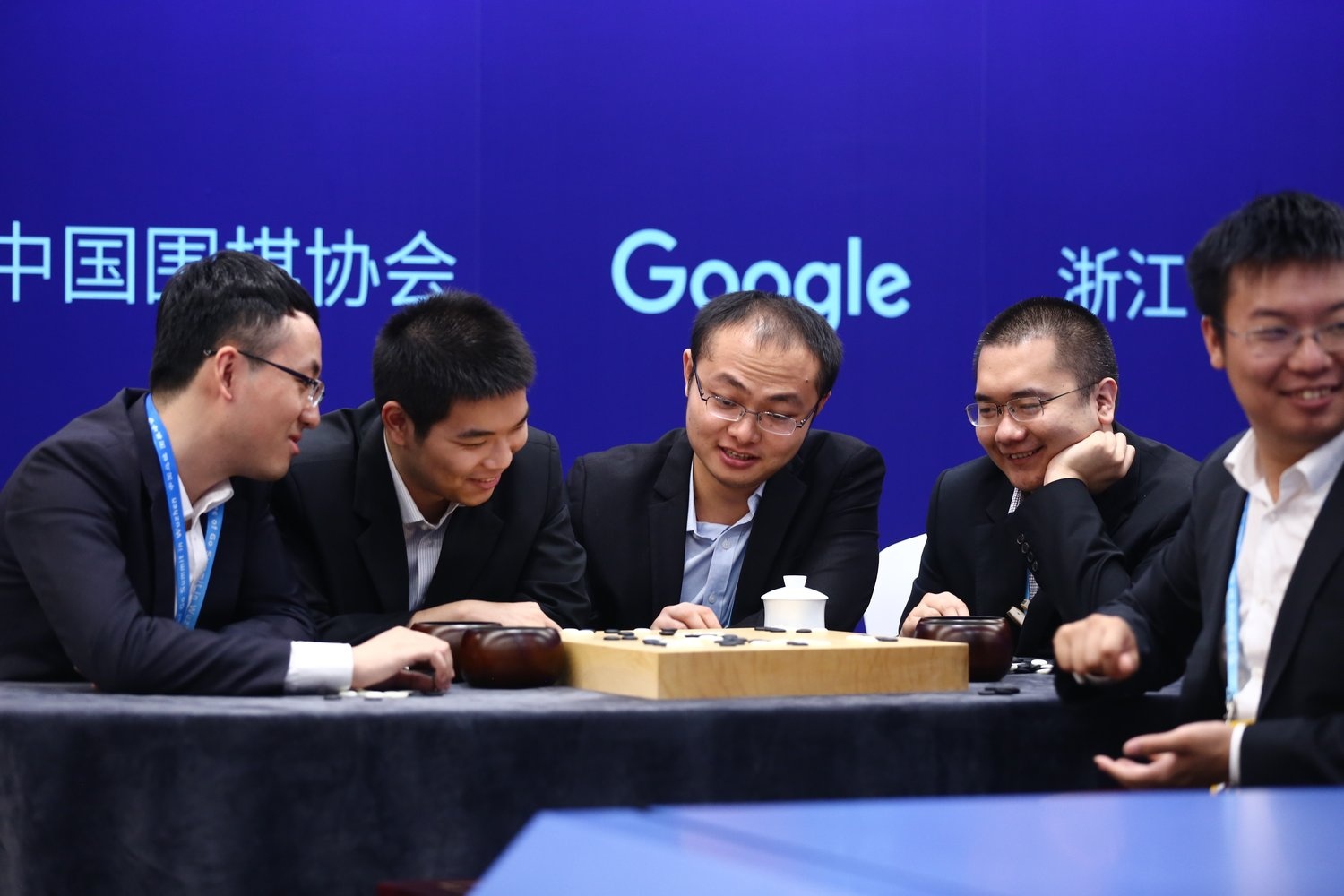 AlphaGo против Кэ Цзе: оценки профессиональных игроков в го - 8 AlphaGo против Кэ Цзе: оценки профессиональных игроков в го - 8