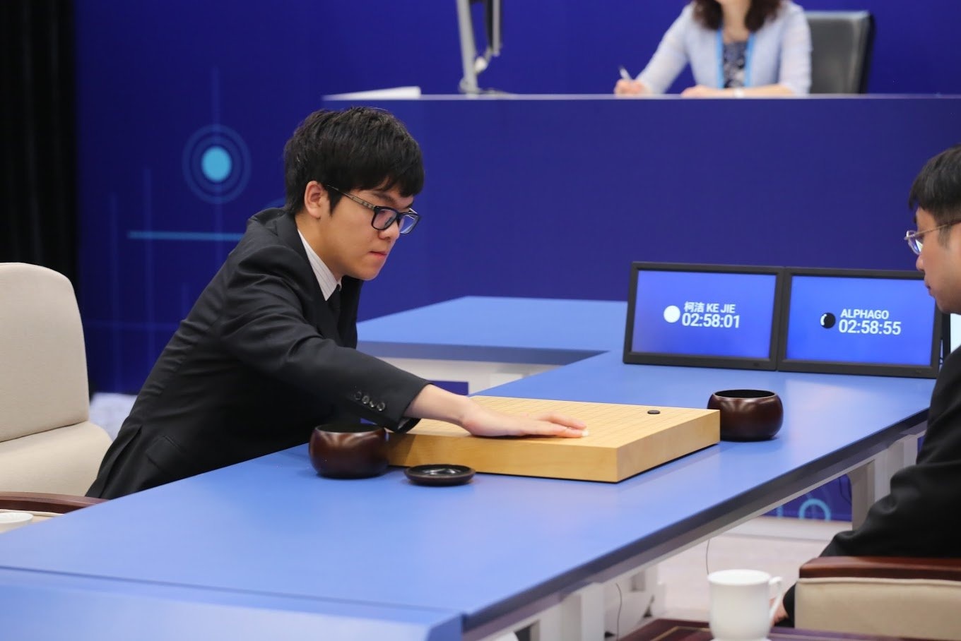 AlphaGo против Кэ Цзе: оценки профессиональных игроков в го - 9 AlphaGo против Кэ Цзе: оценки профессиональных игроков в го - 9