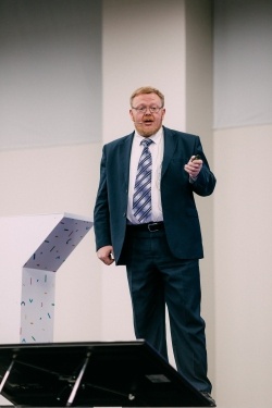 Как прошло одно из самых ожидаемых событий в российском телекоме - 14 image