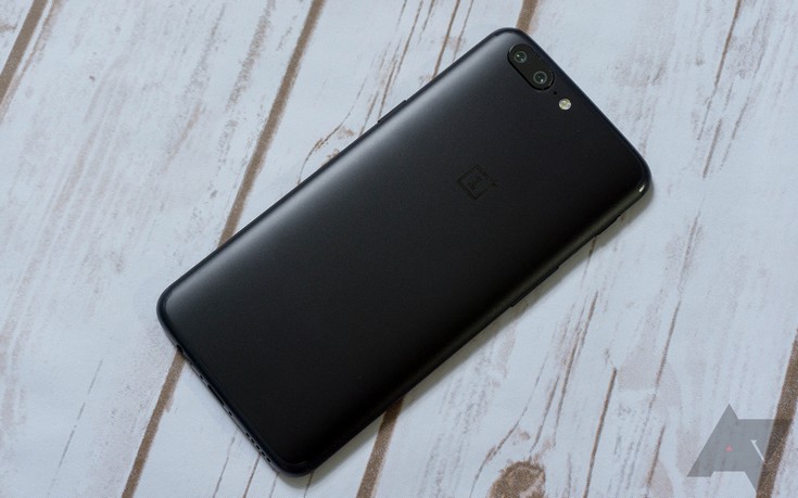 Смартфон OnePlus 5 может оснащаться 8 ГБ оперативной памяти