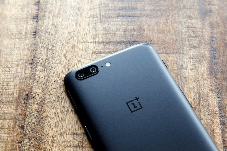 ОС смартфона OnePlus 5 завышает результаты в тестах