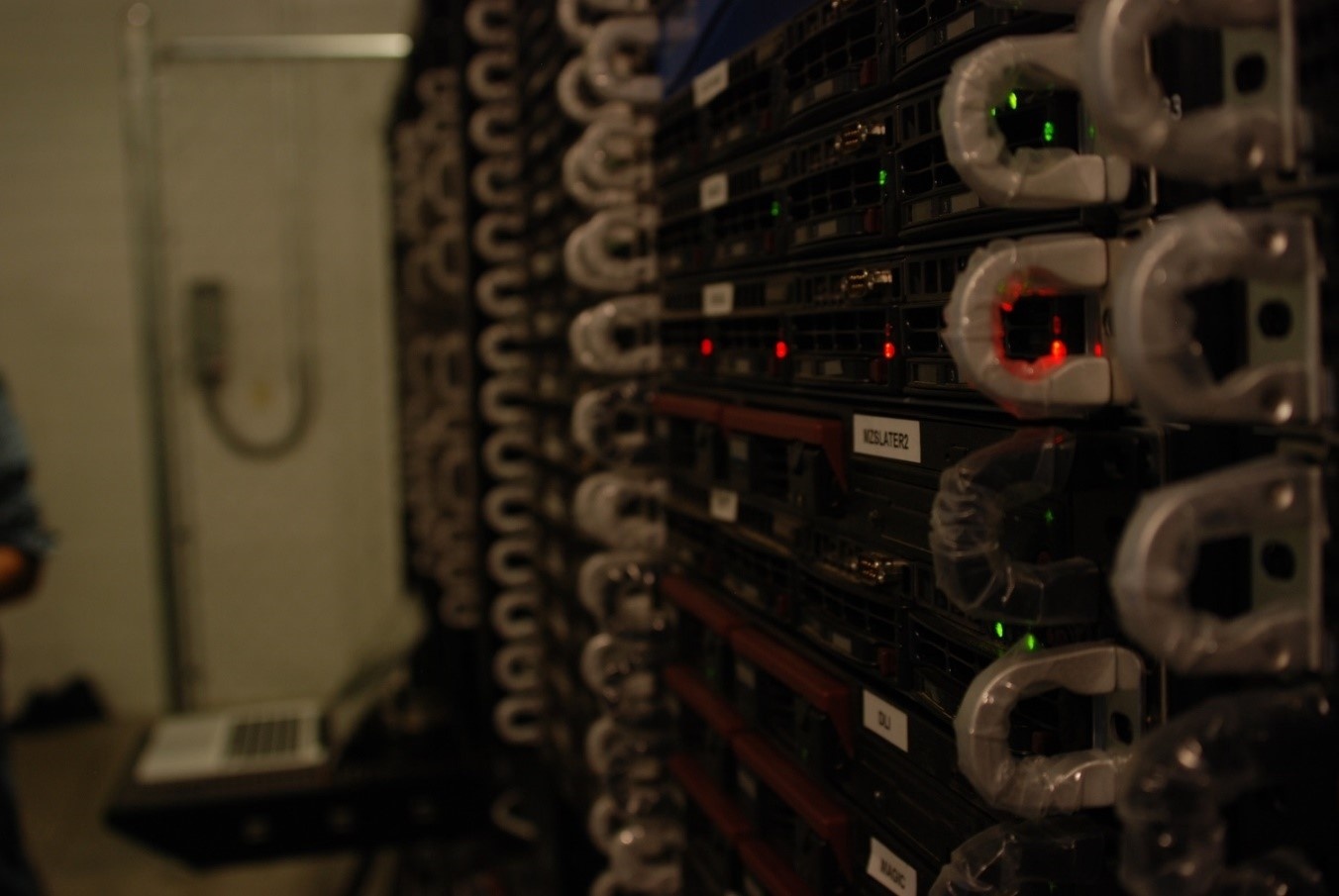 Fujitsu разработали технологию управления виртуальными машинами, повышающую эффективность использования серверов - 1 Fujitsu разработали технологию управления виртуальными машинами, повышающую эффективность использования серверов - 1