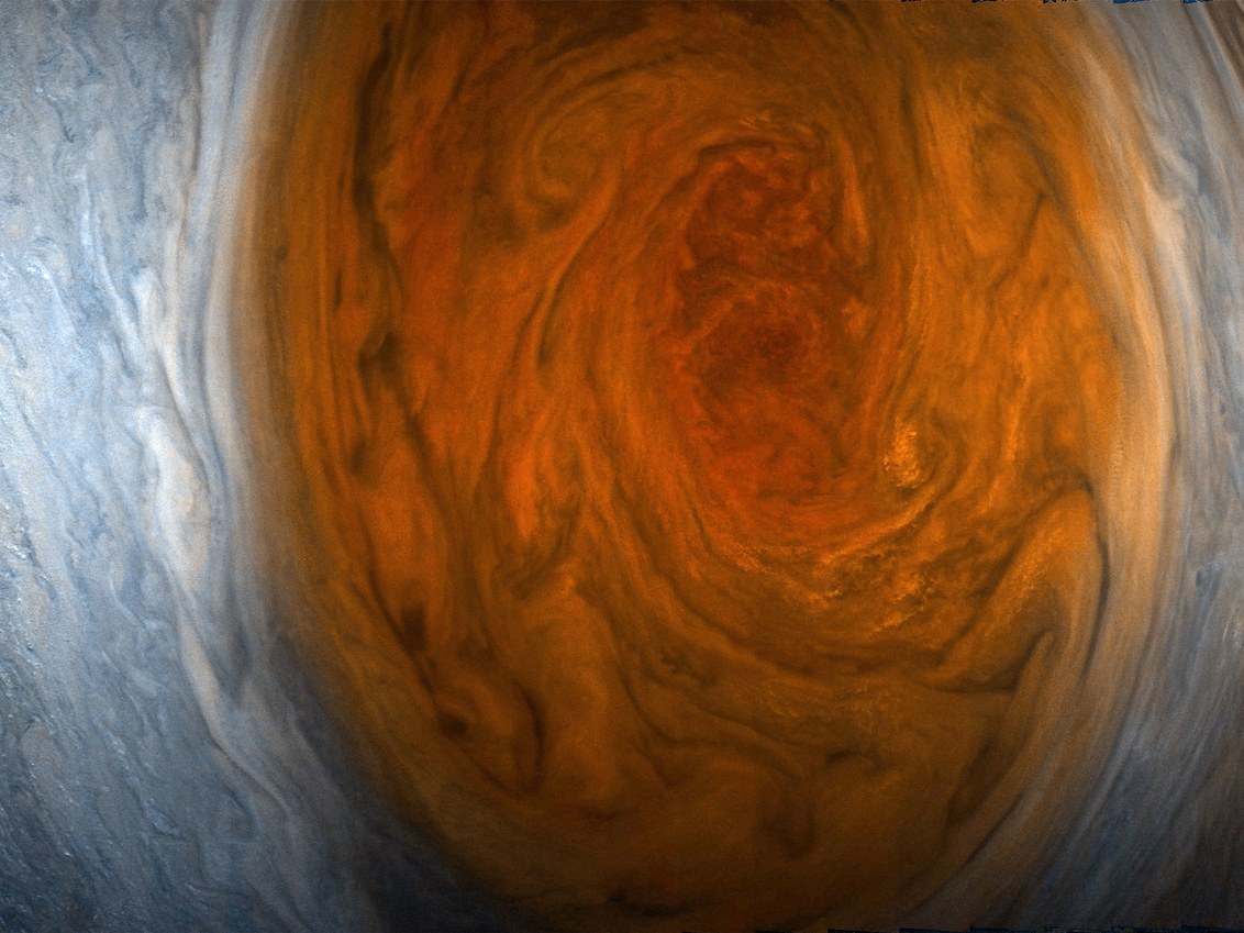 Космический зонд Juno прислал детальные снимки Большого красного пятна Юпитера - 3