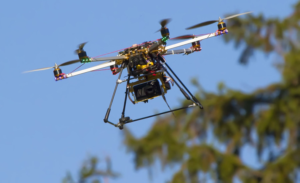 Семейная пара ученых разработала систему, которая не даст вышедшему из строя дрону упасть вам на голову - 2 Семейная пара ученых разработала систему, которая не даст вышедшему из строя дрону упасть вам на голову - 2