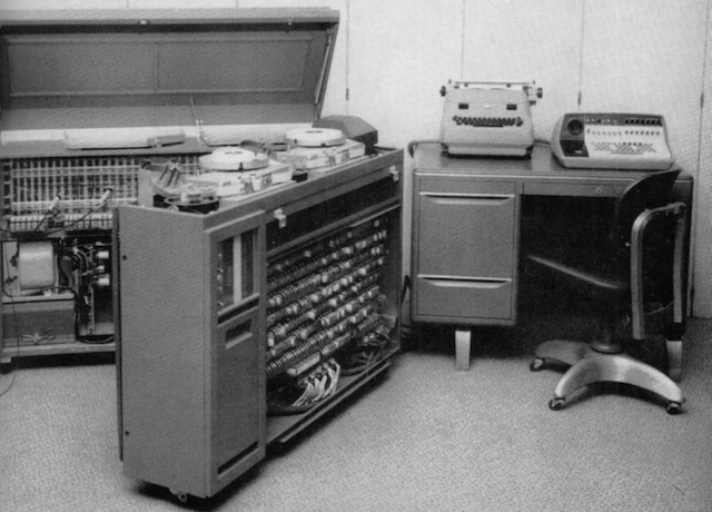 Первые персональные вычислительные машины: LPG-30, Bendix G-15 - 19