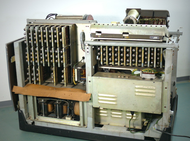 Первые персональные вычислительные машины: LPG-30, Bendix G-15 - 4