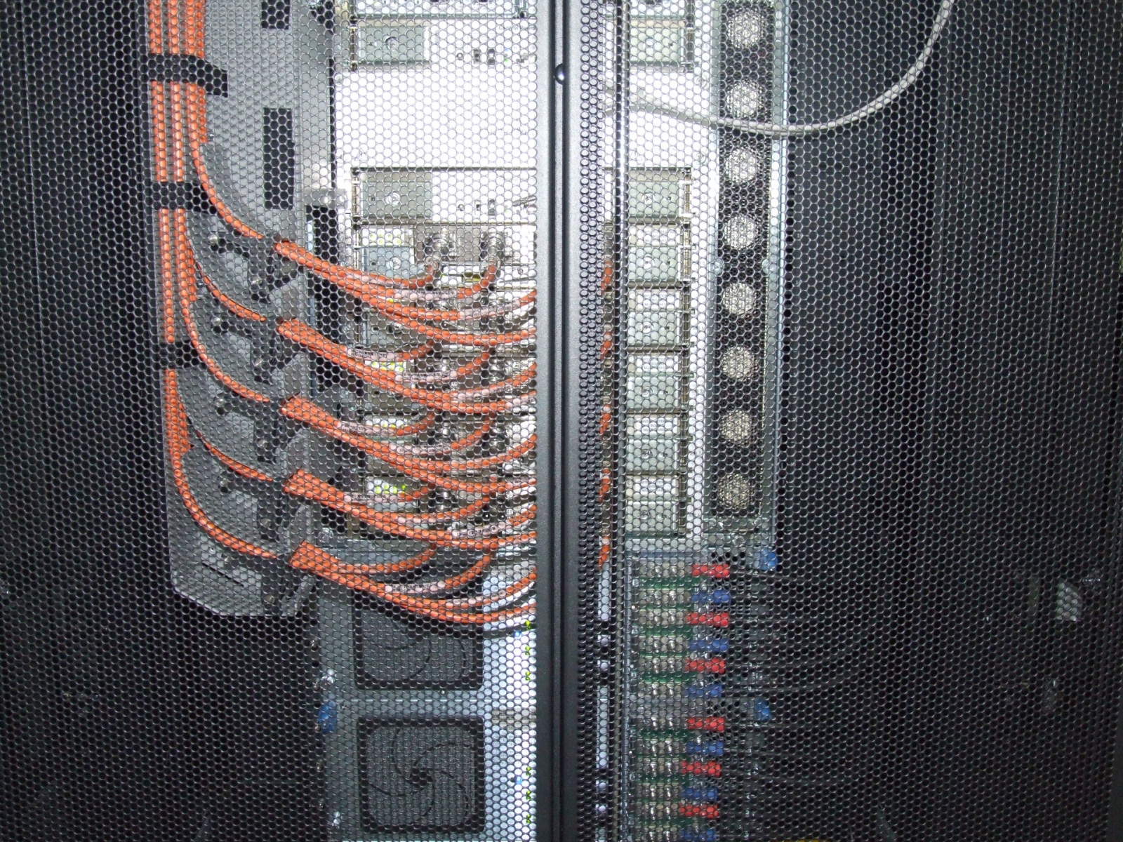 Телеком-катакомбы - 51 image