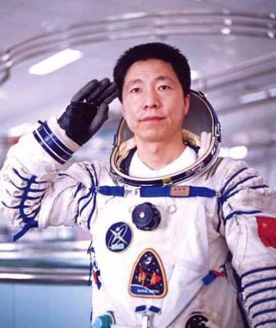 Китай будет подготавливать космонавтов для других стран
