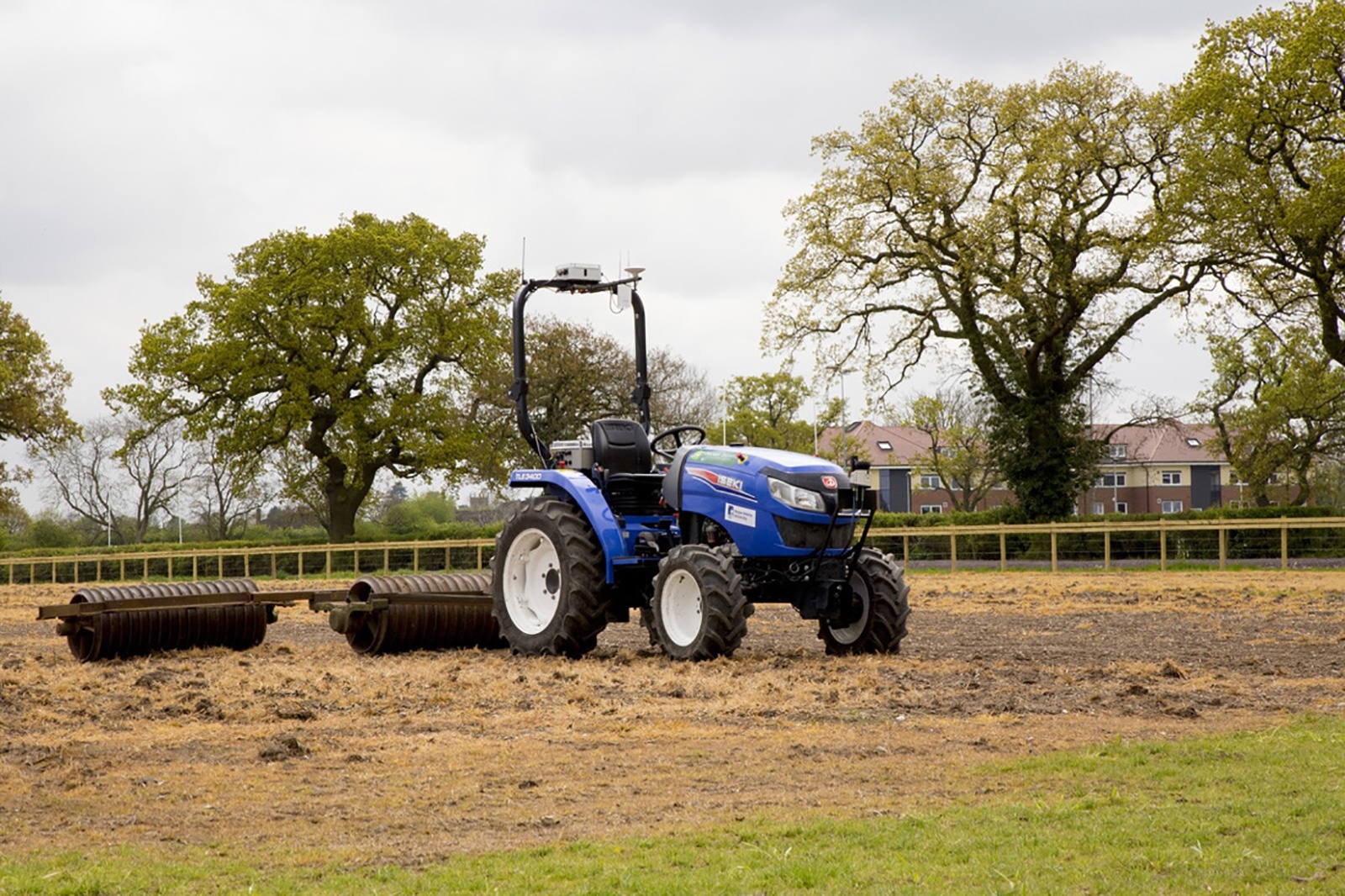 Агрономы-робототехники из Великобритании вырастили и собрали весь урожай при помощи автоматики - 1 Агрономы-робототехники из Великобритании вырастили и собрали весь урожай при помощи автоматики - 1