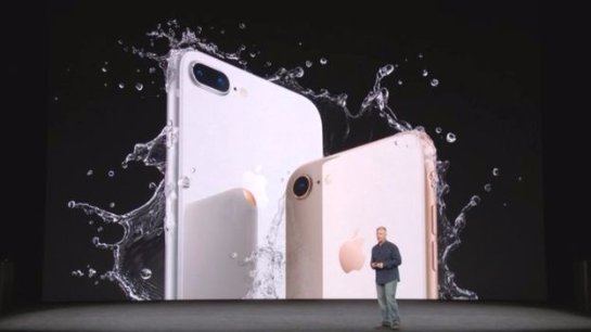 iPhone X использует систему распознавания лиц для идентификации владельца