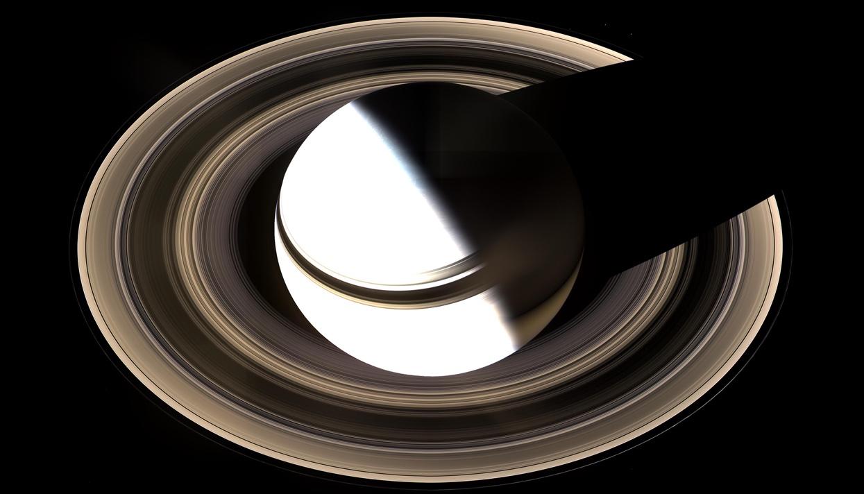Зонд Cassini завершил миссию продолжительностью в 20 лет - 1