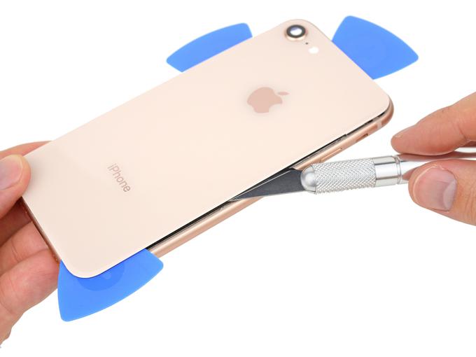 iPhone 8: вялые продажи, 6 баллов по шкале ремонтопригодности iFixit - 10 iPhone 8: вялые продажи, 6 баллов по шкале ремонтопригодности iFixit - 10
