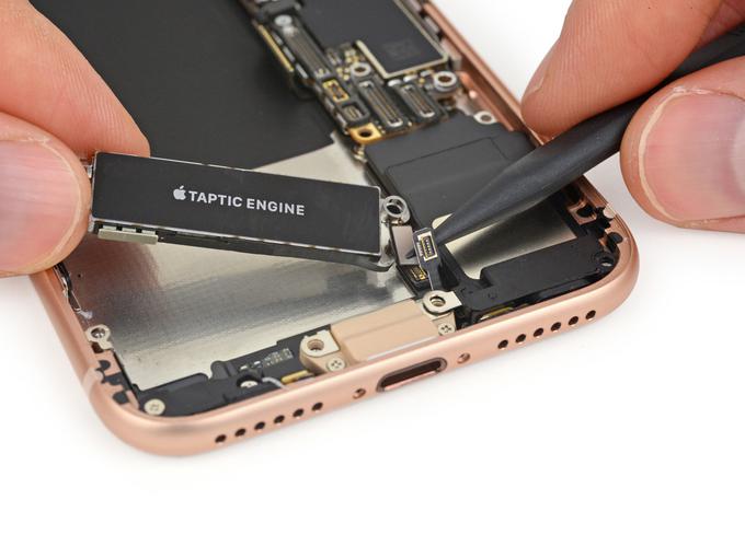iPhone 8: вялые продажи, 6 баллов по шкале ремонтопригодности iFixit - 6 iPhone 8: вялые продажи, 6 баллов по шкале ремонтопригодности iFixit - 6