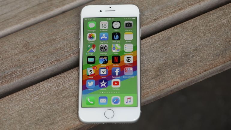 iPhone 8: вялые продажи, 6 баллов по шкале ремонтопригодности iFixit - 1