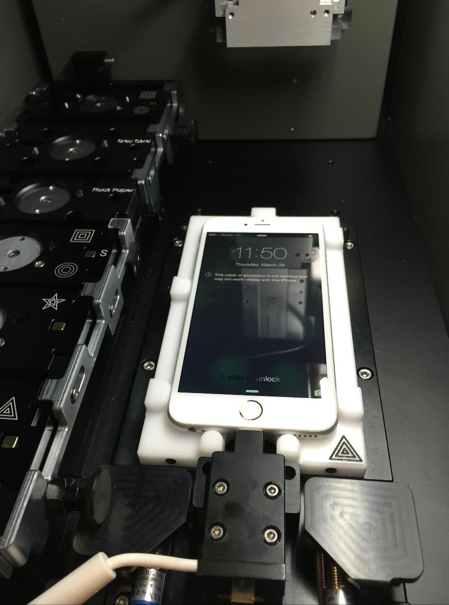 Апдейт iOS 11.0.3 показал, что Apple может отключать свои телефоны с неоригинальным дисплеем - 3