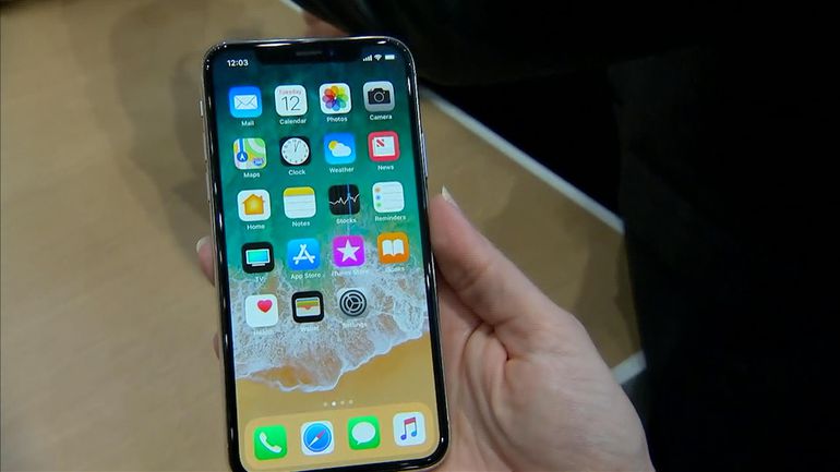 Gartner считает, что iPhone X подстегнет продажи в мобильной индустрии в 2018 году