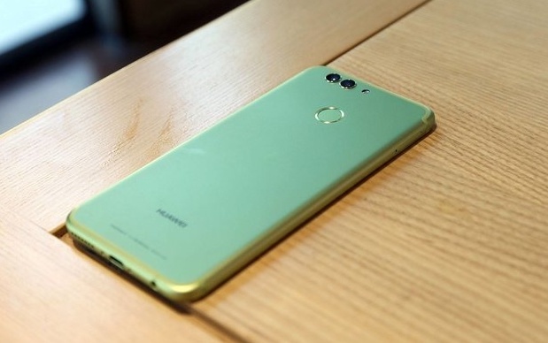 Смартфон Huawei Nova 3 выйдет в декабре