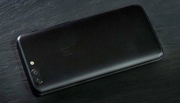 OnePlus дразнит общественность грядущим анонсом нового смартфона