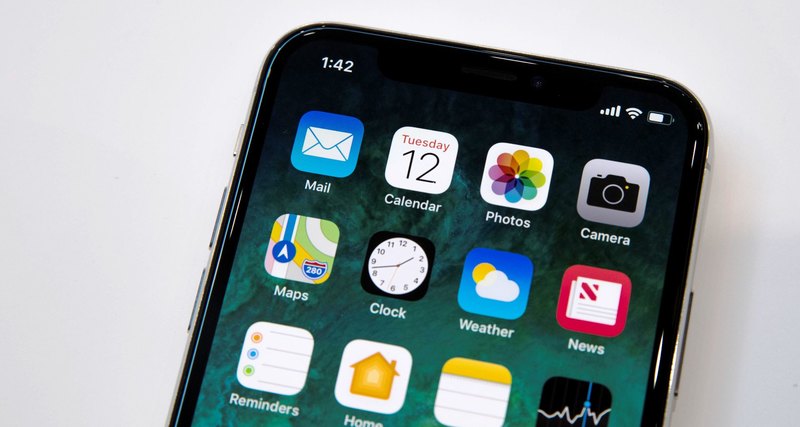 Apple предупреждает о возможном выгорании OLED-дисплея iPhone X - 1