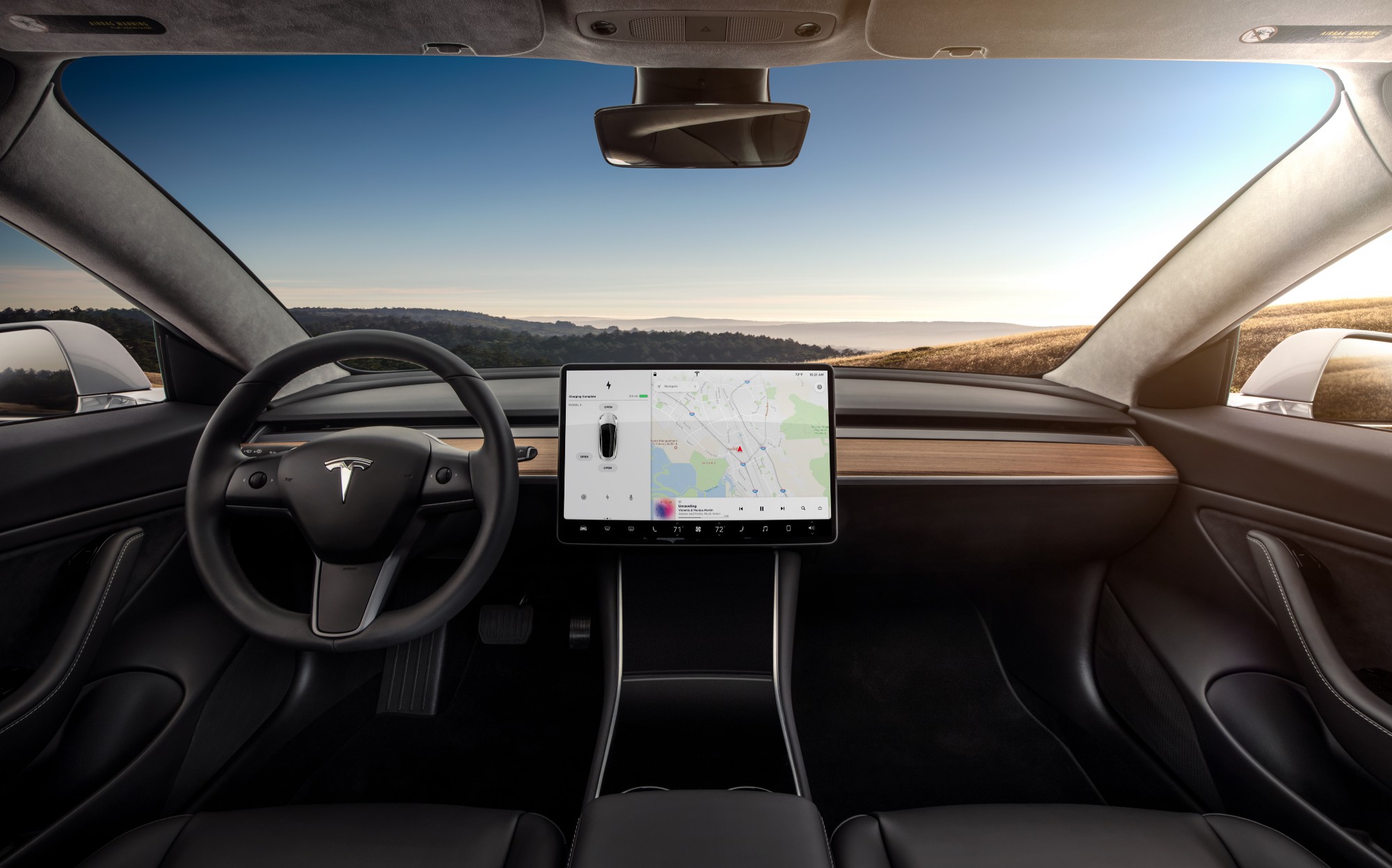 Футуристический пользовательский интерфейс новой Tesla Model 3 - 2