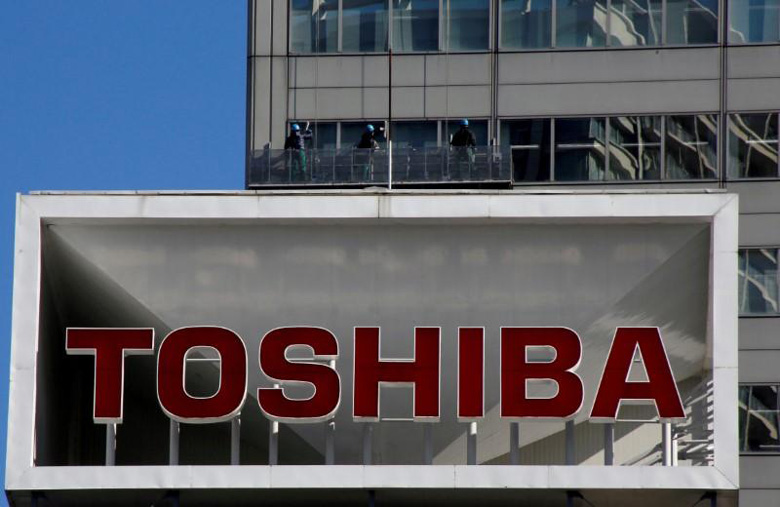 Риск, что Toshiba снимут с торгов на токийской бирже, будет устранен