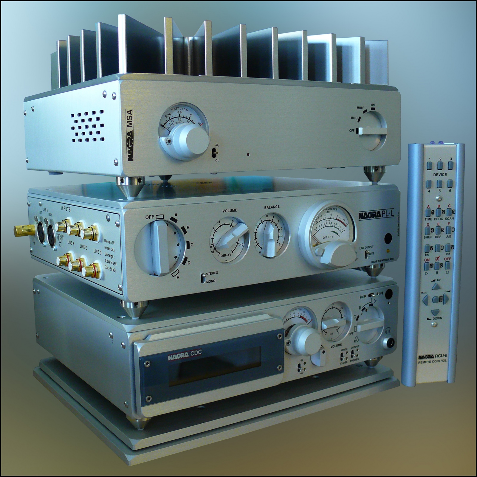 Дизайн и звук: классика модерна, британский ответ Японии, кассетник “космической эры” и брутальные швейцарцы - 14 Дизайн и звук: классика модерна, британский ответ Японии, кассетник “космической эры” и брутальные швейцарцы - 14